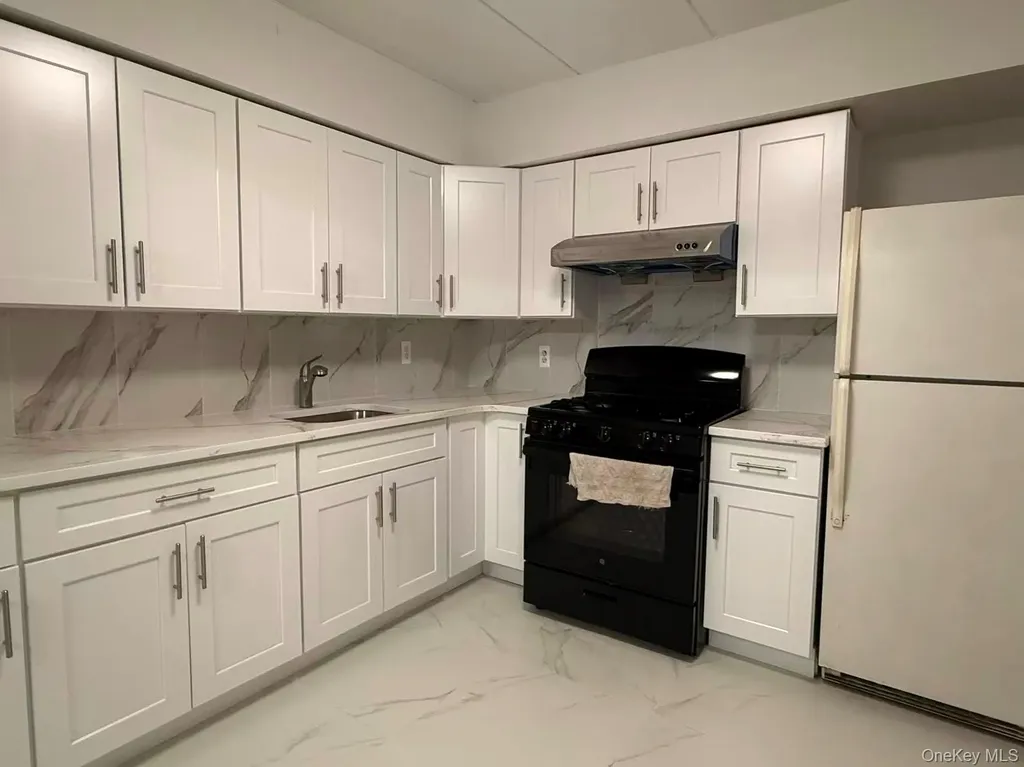 136-24 Maple Avenue Flushing NY 11355