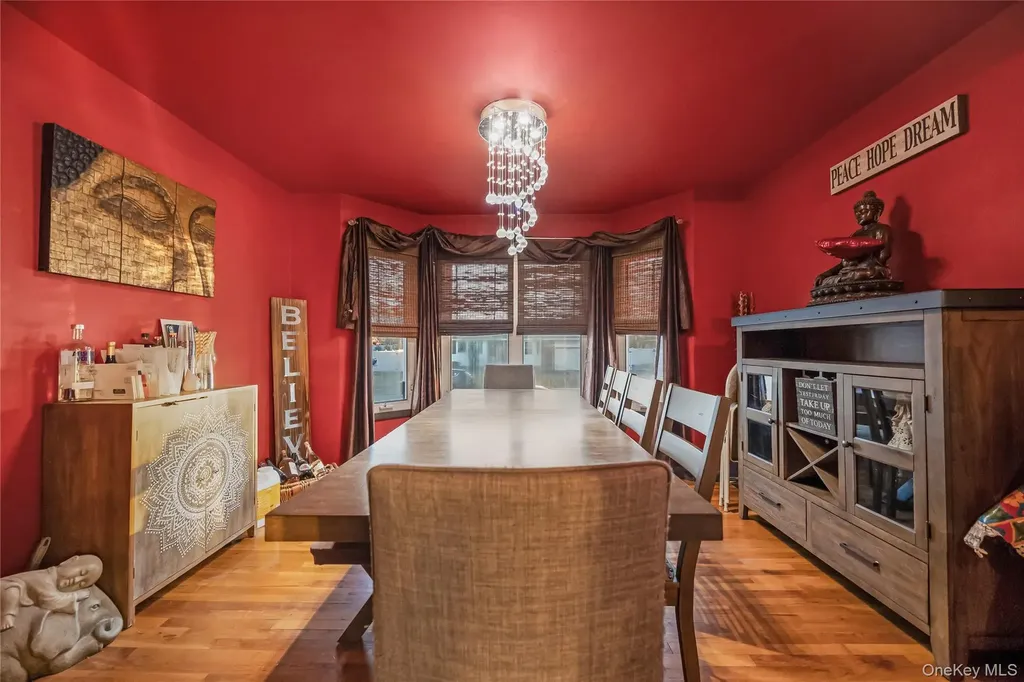 35 Crossway Drive Deer Park NY 11729