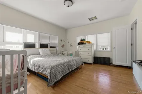 1727 Victor Street Bronx NY 10462