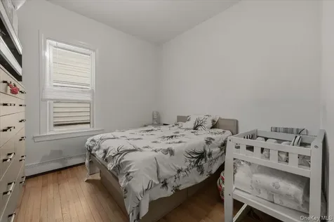 1727 Victor Street Bronx NY 10462