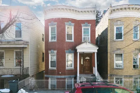 1727 Victor Street Bronx NY 10462