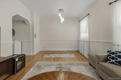 1727 Victor Street Bronx NY 10462