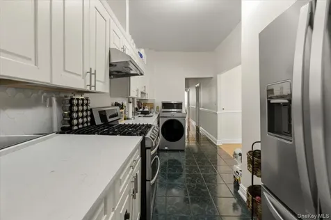 1727 Victor Street Bronx NY 10462
