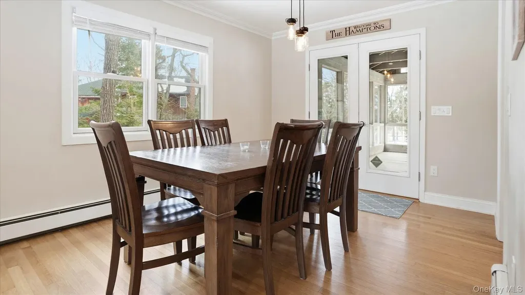 3 Robins Nest Lane Hampton Bays NY 11946