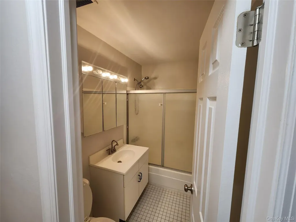 4 Charles Lane Pomona NY 10970