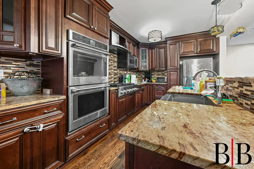 2044 E 60 Street Brooklyn NY 11234