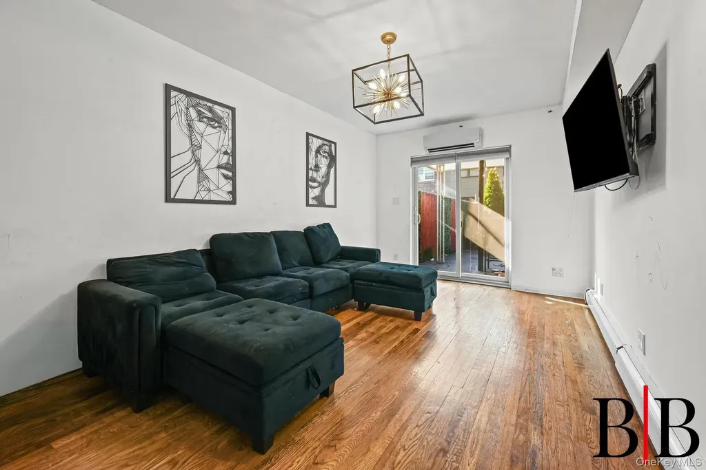 2044 E 60 Street Brooklyn NY 11234