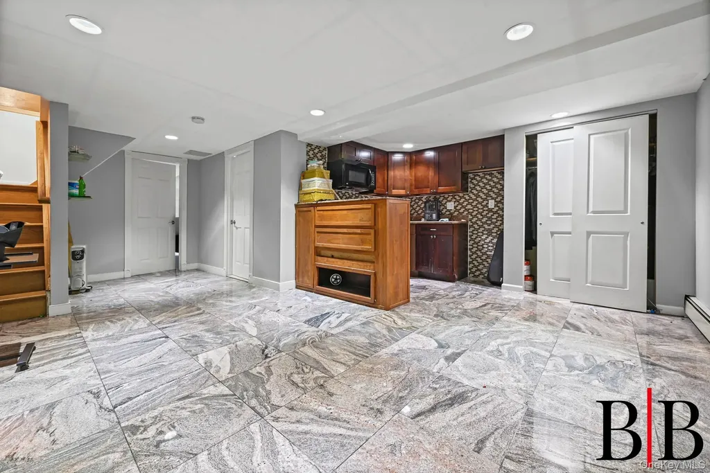 2044 E 60 Street Brooklyn NY 11234