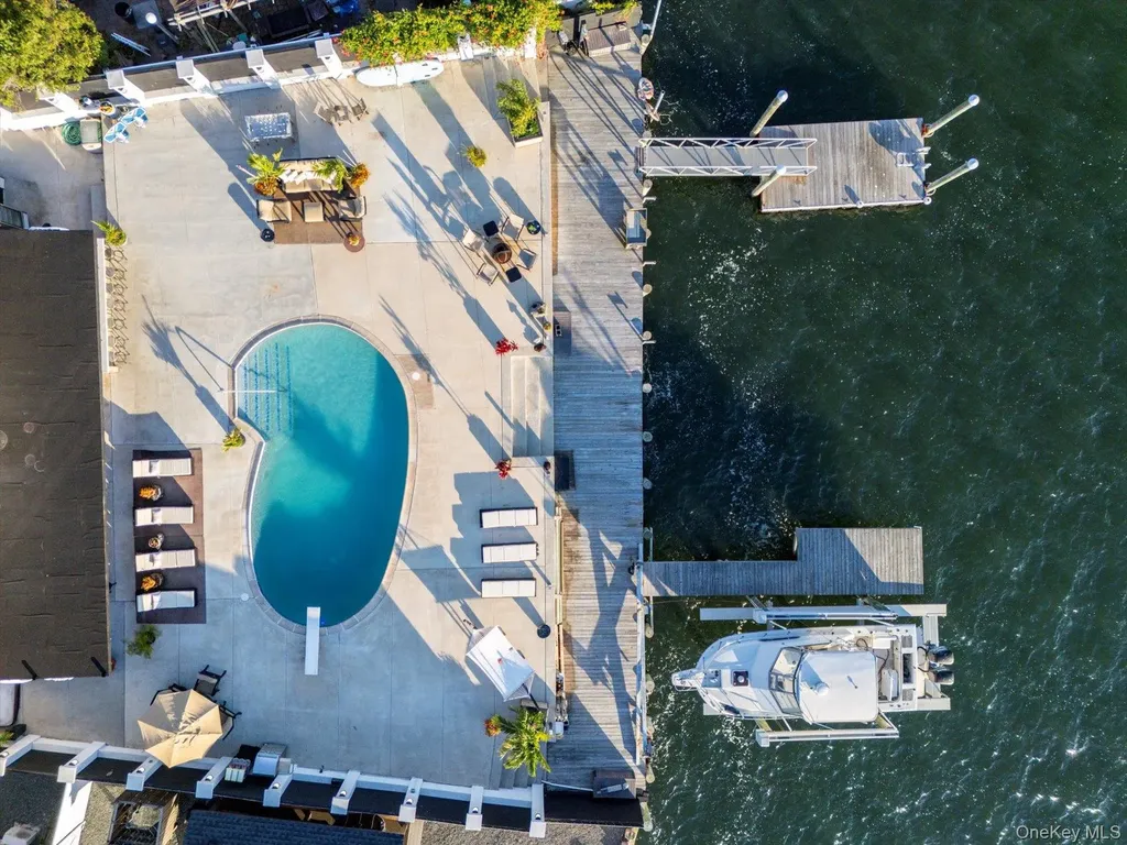 3600 Bertha Drive Baldwin Harbor NY 11510