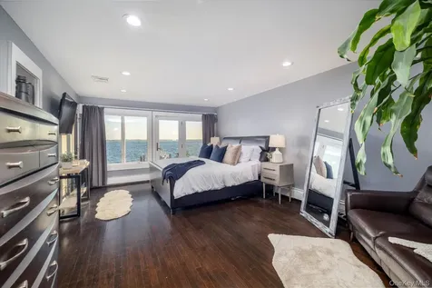 3600 Bertha Drive Baldwin Harbor NY 11510