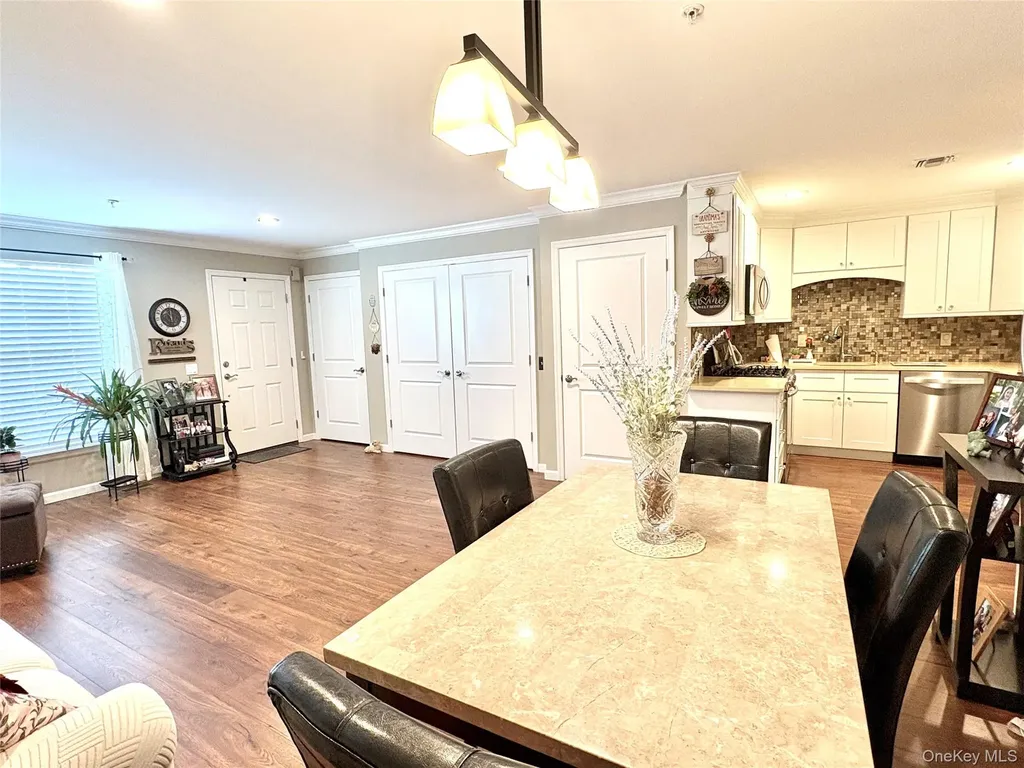 11 Hunter Drive Central Islip NY 11722