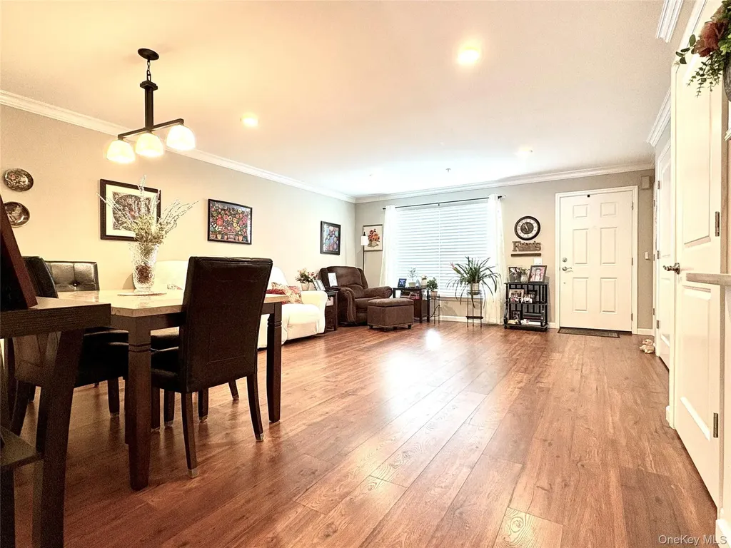 11 Hunter Drive Central Islip NY 11722