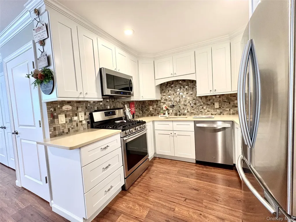 11 Hunter Drive Central Islip NY 11722
