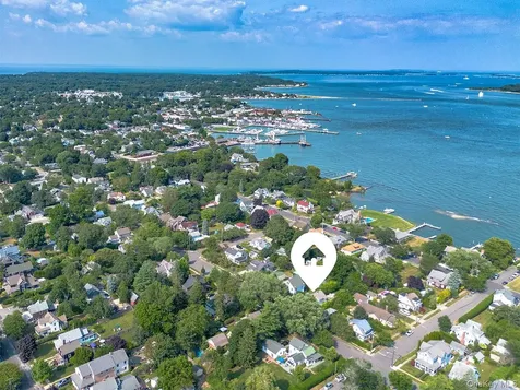 210 5th Street Greenport NY 11944