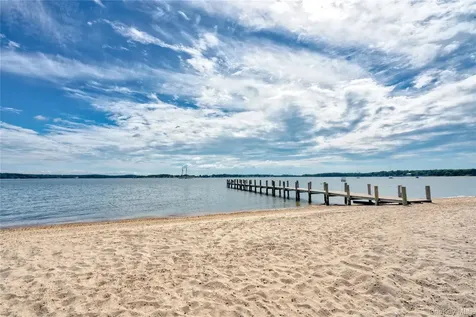 210 5th Street Greenport NY 11944