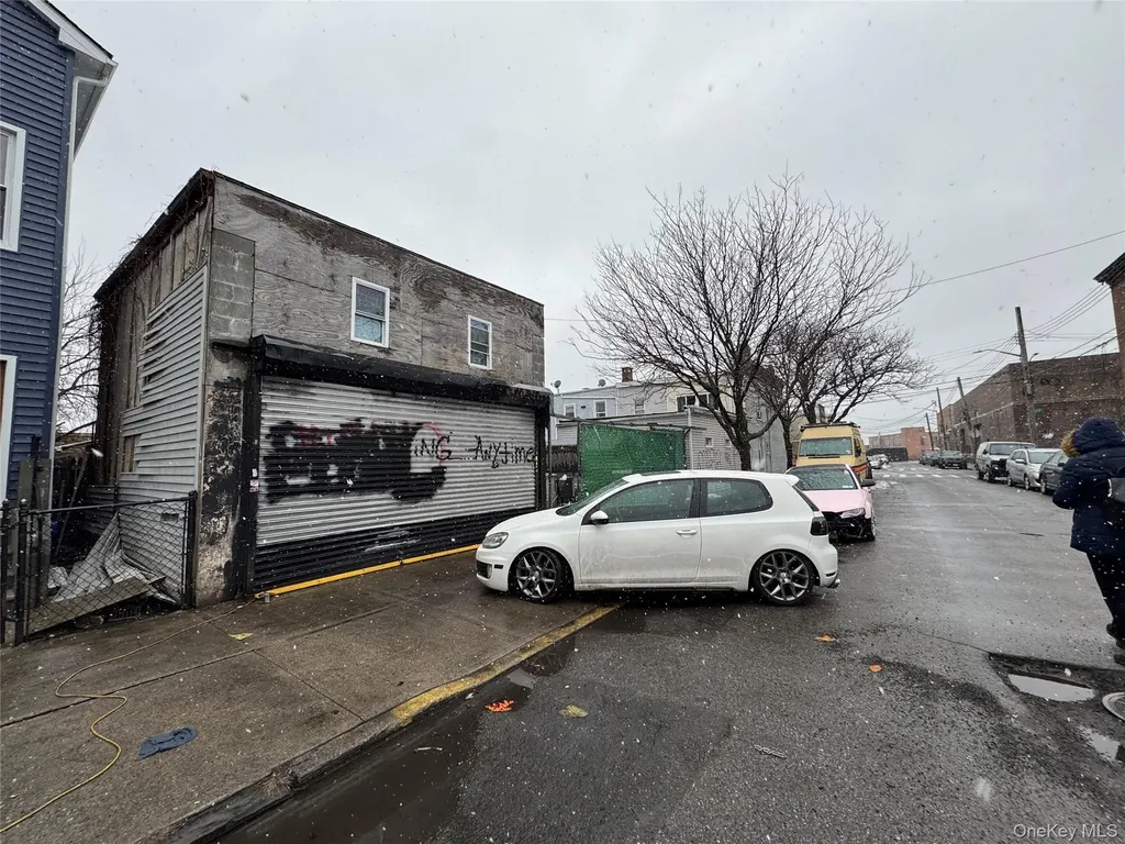 5755 58th Street Maspeth NY 11378
