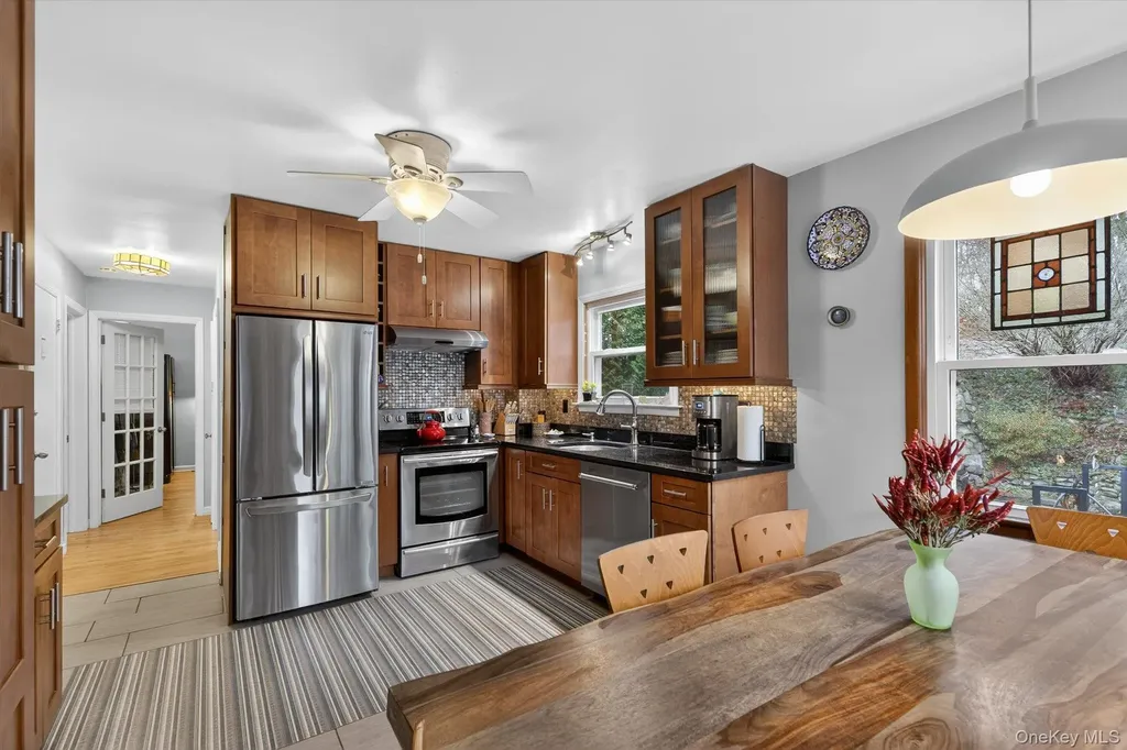 2791 Route 9 Cold Spring NY 10516