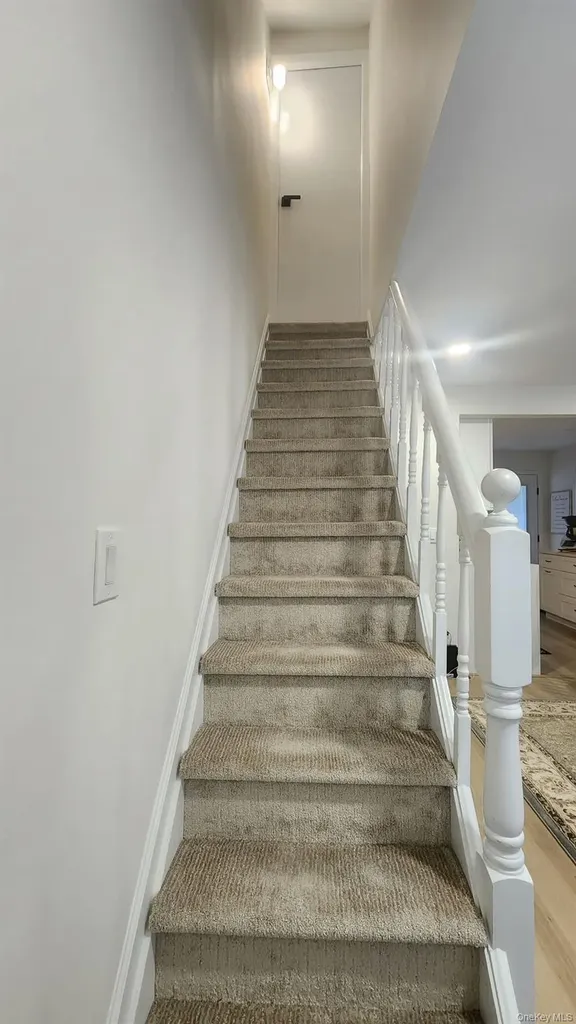 46 W Clearwater Road Lindenhurst NY 11757