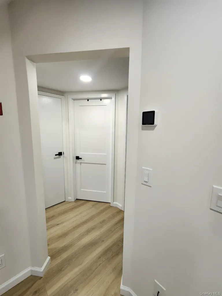 46 W Clearwater Road Lindenhurst NY 11757