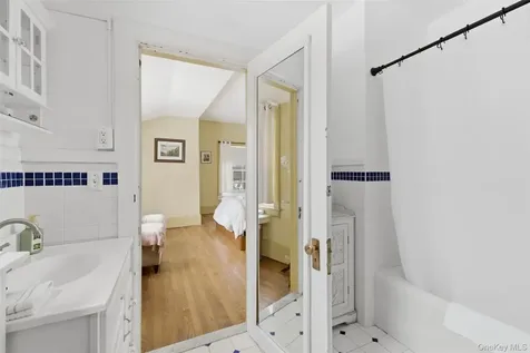 5 Trinity Place Cornwall NY 12518