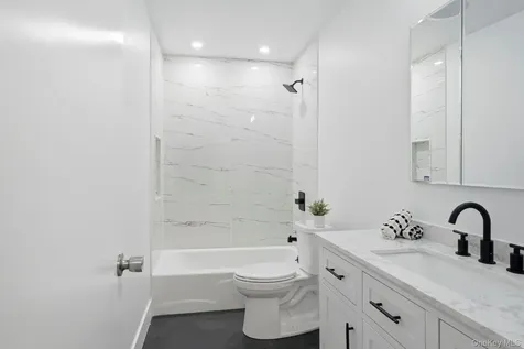 80 E Hartsdale Avenue Hartsdale NY 10530