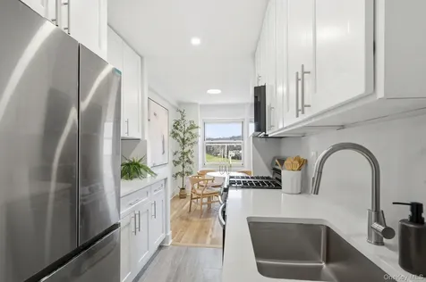 80 E Hartsdale Avenue Hartsdale NY 10530