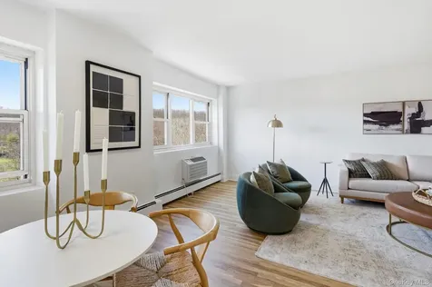 80 E Hartsdale Avenue Hartsdale NY 10530