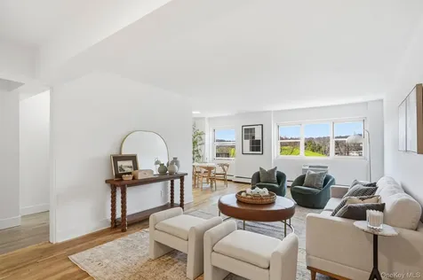 80 E Hartsdale Avenue Hartsdale NY 10530
