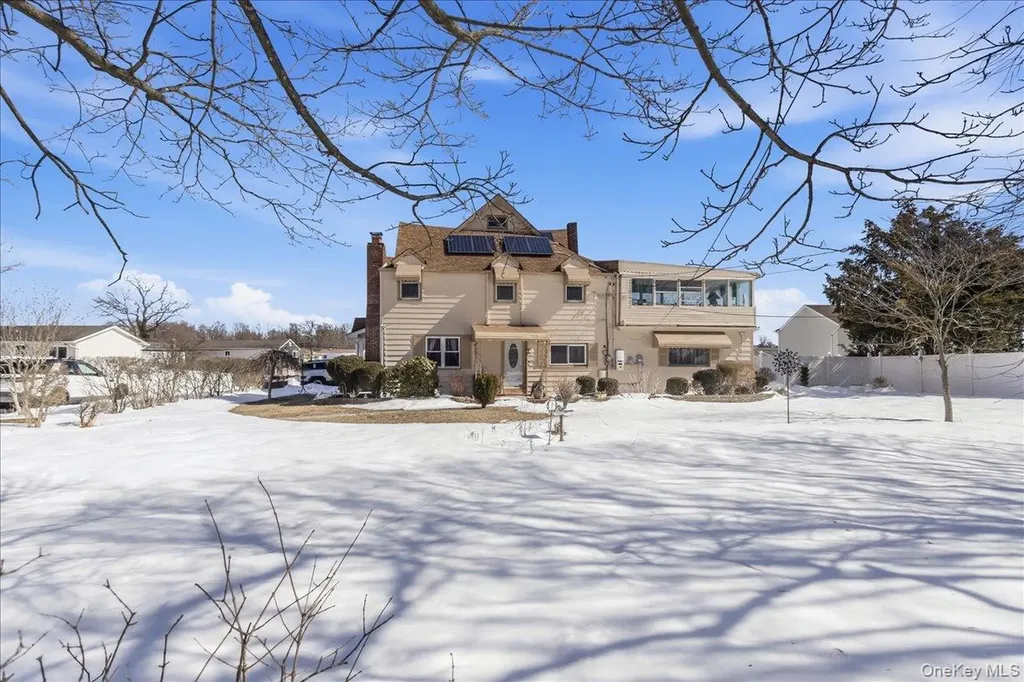 12 Stone Boulevard Massapequa NY 11758
