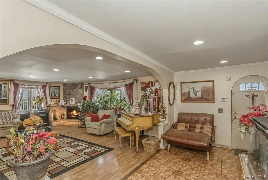 12 Stone Boulevard Massapequa NY 11758