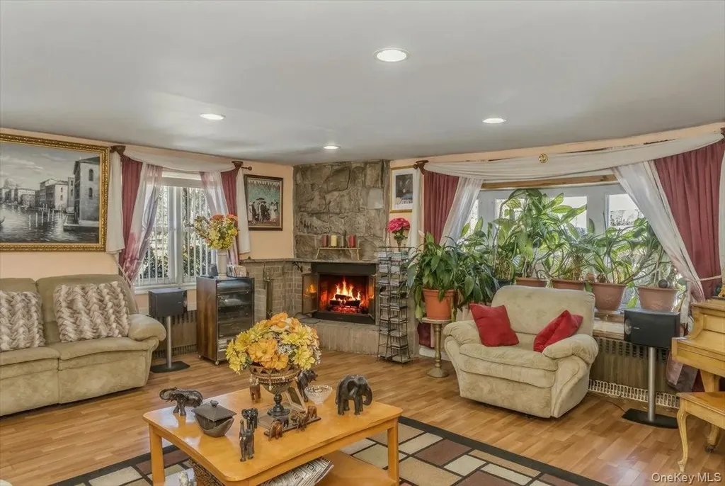 12 Stone Boulevard Massapequa NY 11758