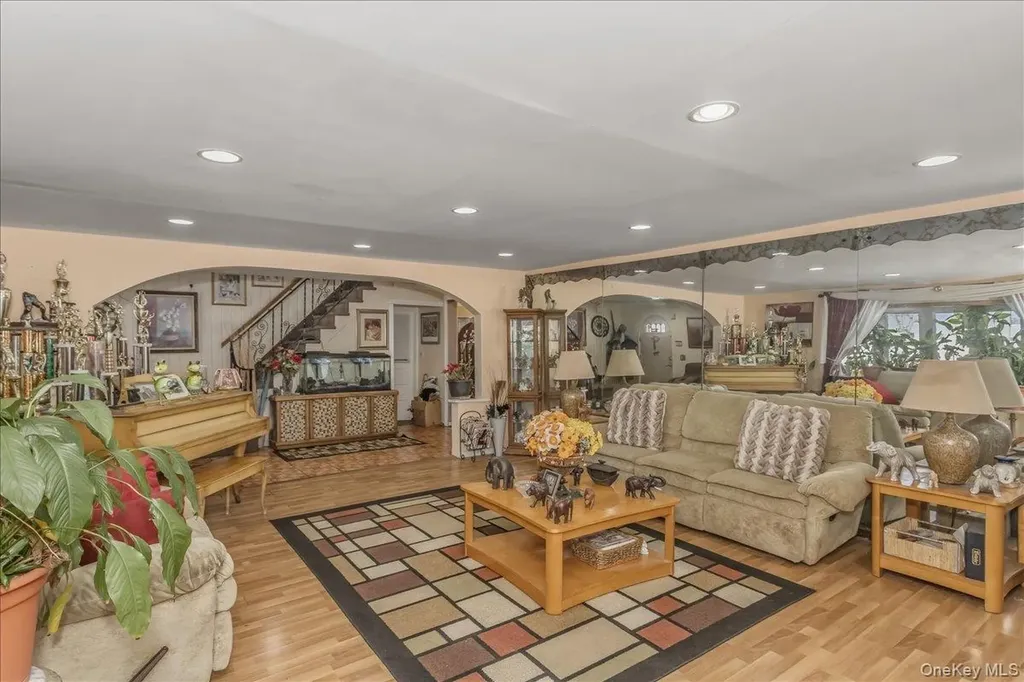 12 Stone Boulevard Massapequa NY 11758