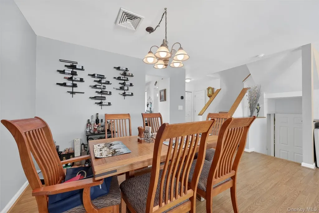325 Cornwall Meadows Lane Patterson NY 12563