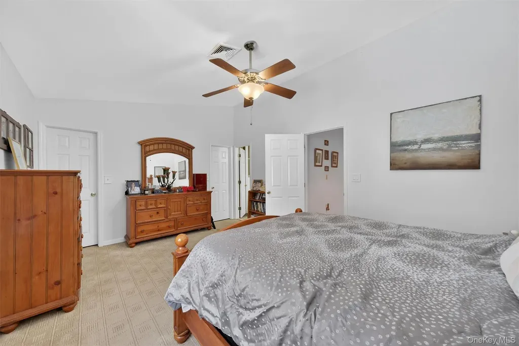 325 Cornwall Meadows Lane Patterson NY 12563