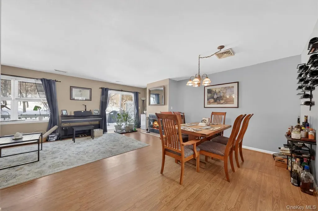 325 Cornwall Meadows Lane Patterson NY 12563