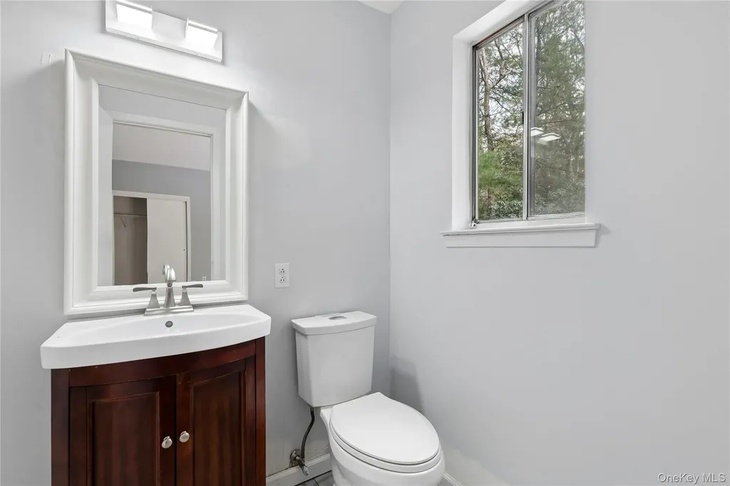 5 Cattalo Circle East Hampton NY 11937