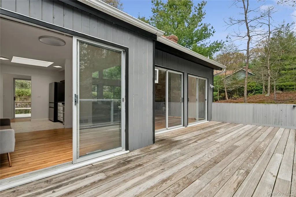 5 Cattalo Circle East Hampton NY 11937