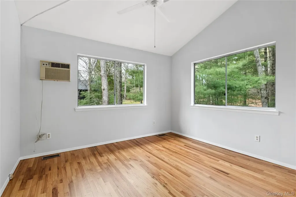 5 Cattalo Circle East Hampton NY 11937