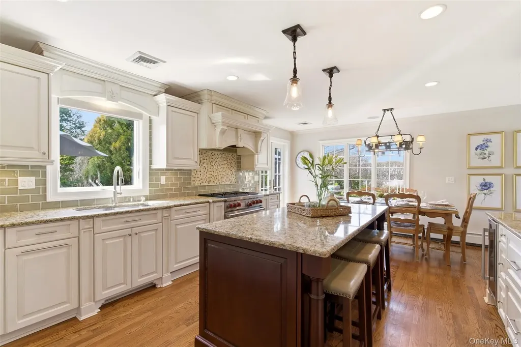 36 Bay Drive E Huntington NY 11743