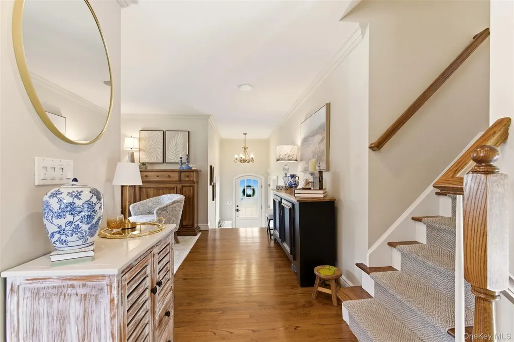 36 Bay Drive E Huntington NY 11743
