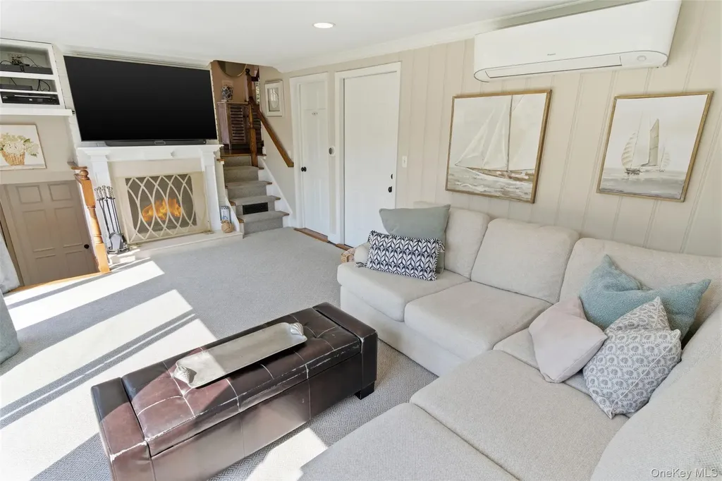 36 Bay Drive E Huntington NY 11743