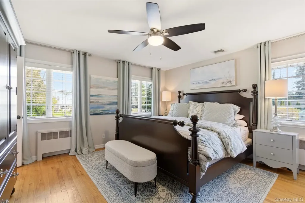 36 Bay Drive E Huntington NY 11743