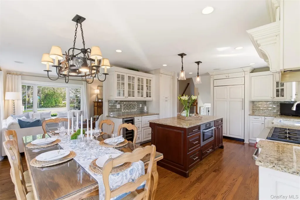 36 Bay Drive E Huntington NY 11743