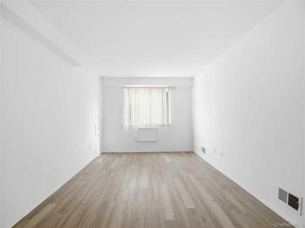 15 Davidson Court Staten Island NY 10303