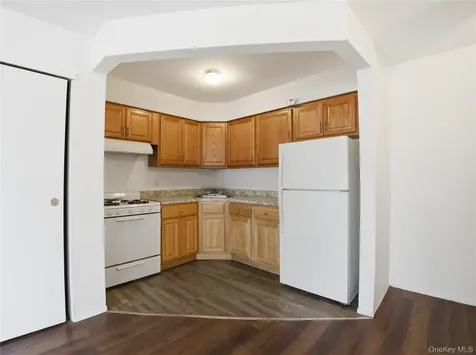15 Davidson Court Staten Island NY 10303