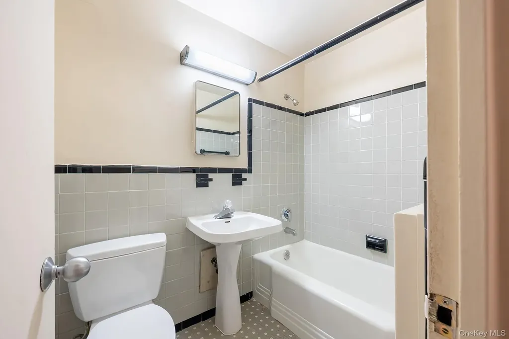 2727 Palisade Avenue Bronx NY 10463