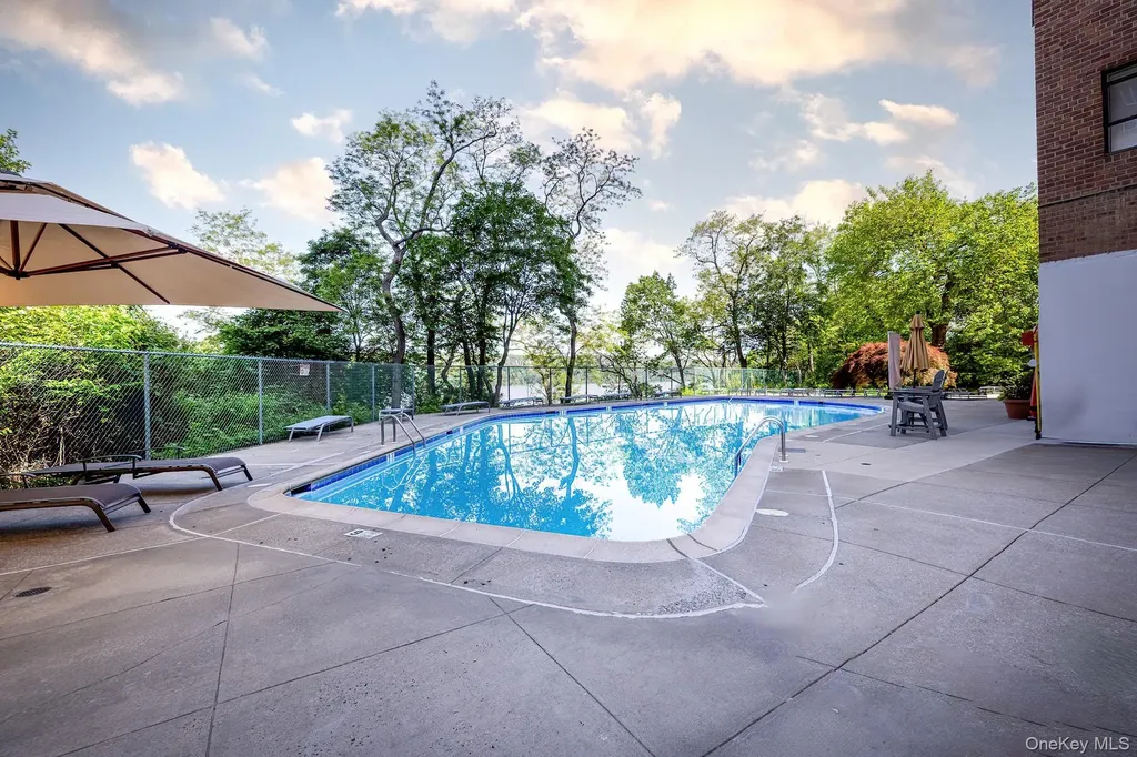 2727 Palisade Avenue Bronx NY 10463