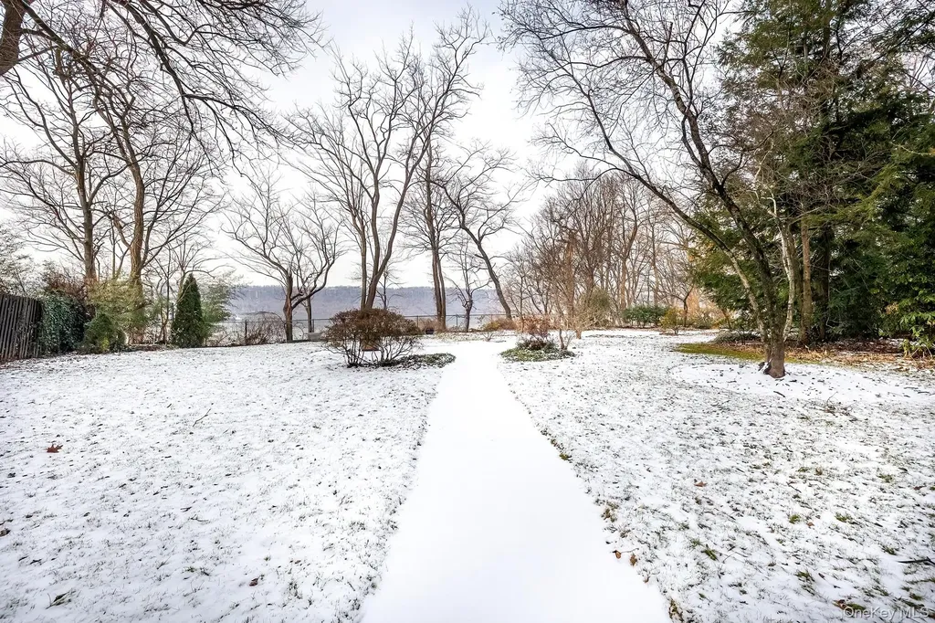 2727 Palisade Avenue Bronx NY 10463