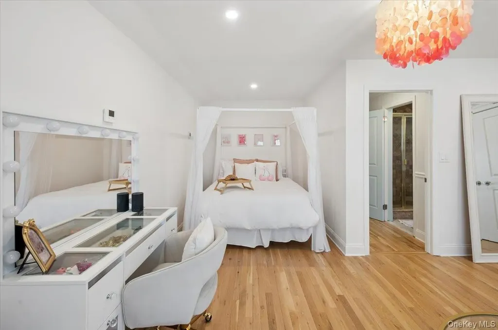 31 Priory Lane Pelham NY 10803
