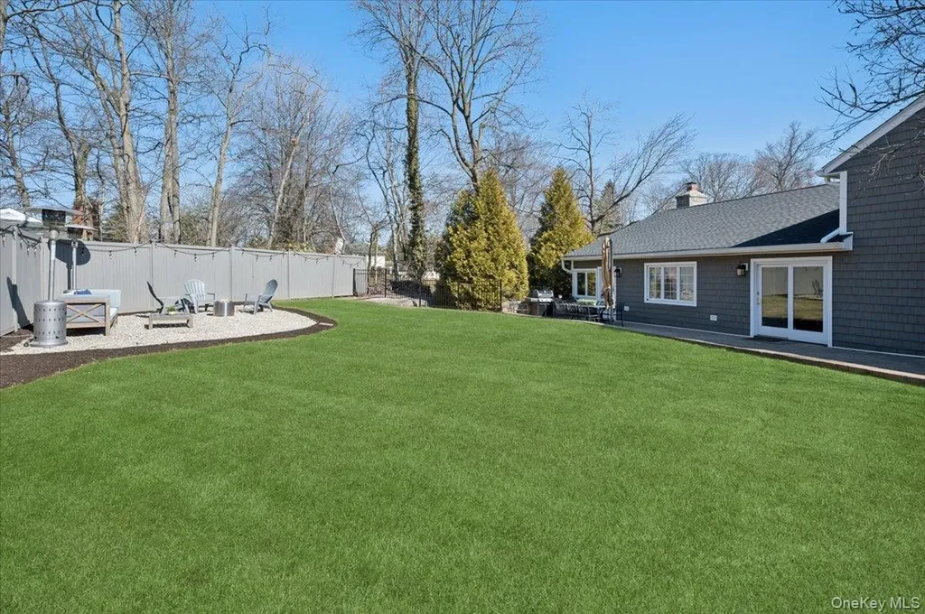 31 Priory Lane Pelham NY 10803